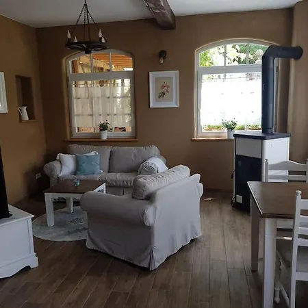 Romantisches Rosencottage *